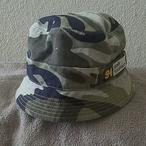 Camo Bucket Hat - kids s/m